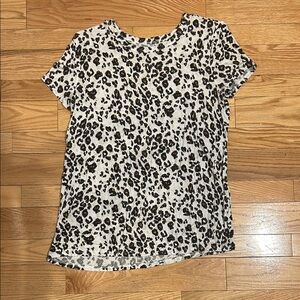 Stylish Leopard Print Short Sleeve Top